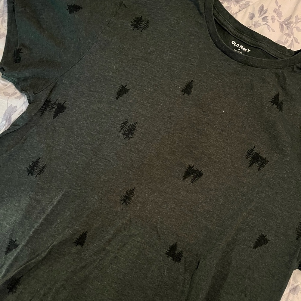 Old Navy Green T-Shirt with Tree Pattern